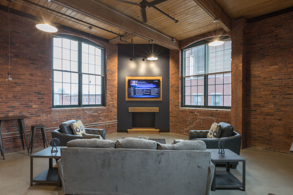 Club-Room-tv